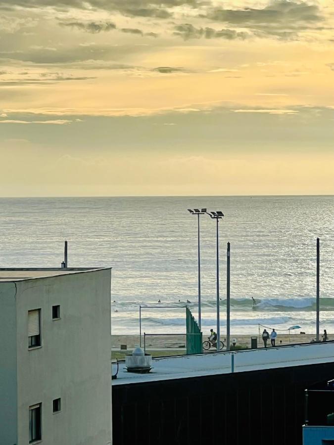 Capitao Ribeiro Surf House * Costa da Caparica